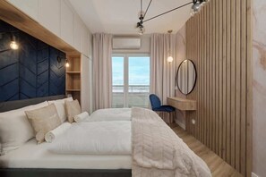 1 bedroom, desk, iron/ironing board, WiFi