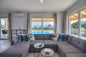 TV - Villa Enjoy (Istria - Pula) (Pula)