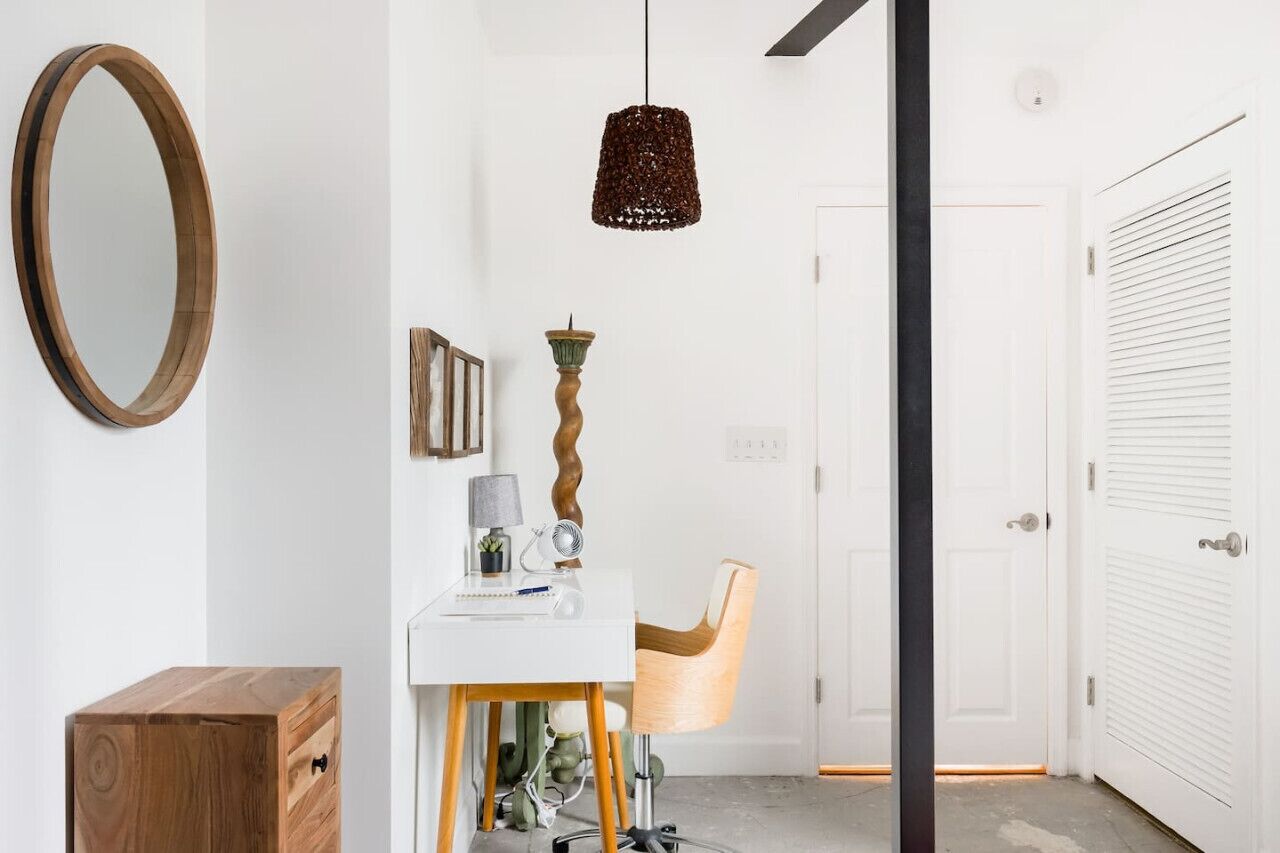Voted Best of Nashville - Vibrant & Fantastic Downtown Condo