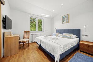 3 عدّة غرف نوم وخدمة الإنترنت