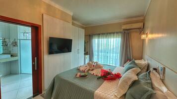 럭셔리 더블룸 | 미니바, 다리미/다리미판, 무료 WiFi, 침대 시트