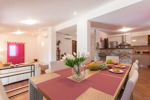 Dining - Villa Hedone (Istria - Pula) (Pula)