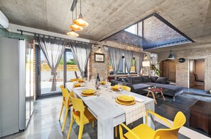 Dining - Villa Baraka in Rovinj for rent | WiiBuk (Rovinj)
