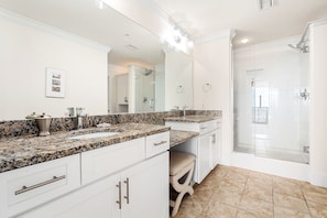 Shower, hair dryer, towels, soap - Holiday Isle 722 - 7th Story Pent House Unit - Panoramic Views (Dauphin Island)
