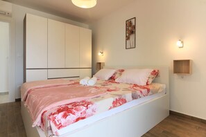 3 dormitoris i Internet 