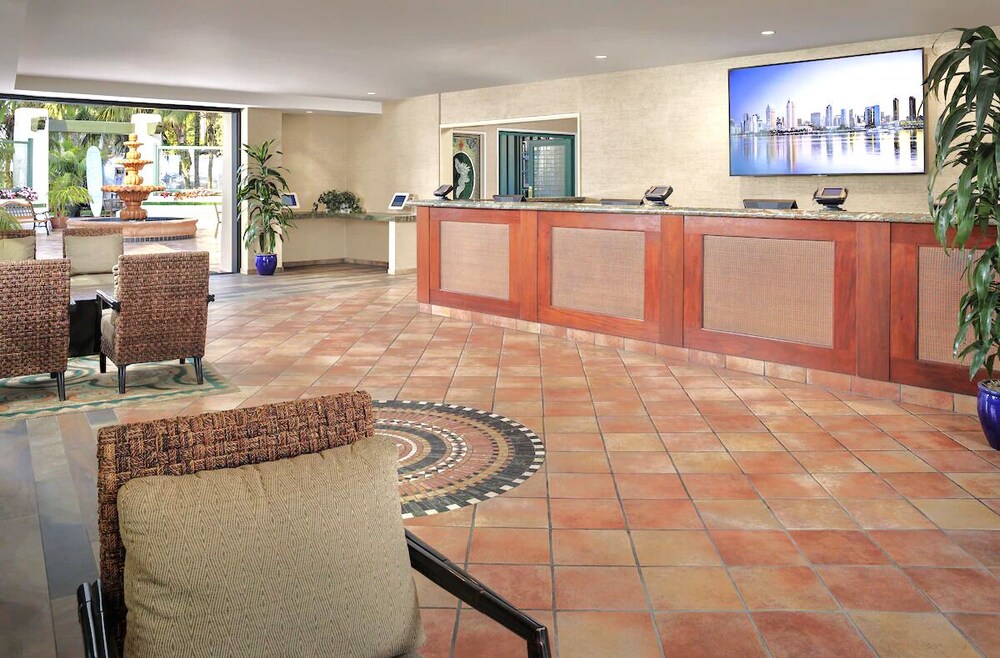 Adventure Awaits! 3 Relaxing Units, Pets Allowed! Close to Sunset