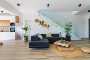 TV - Villa PERGOSA WITH SEA VIEW AND SAUNA (Istria - Pomer) (Pomer)