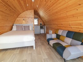 1 quarto, individualmente decorados, individualmente mobiliados