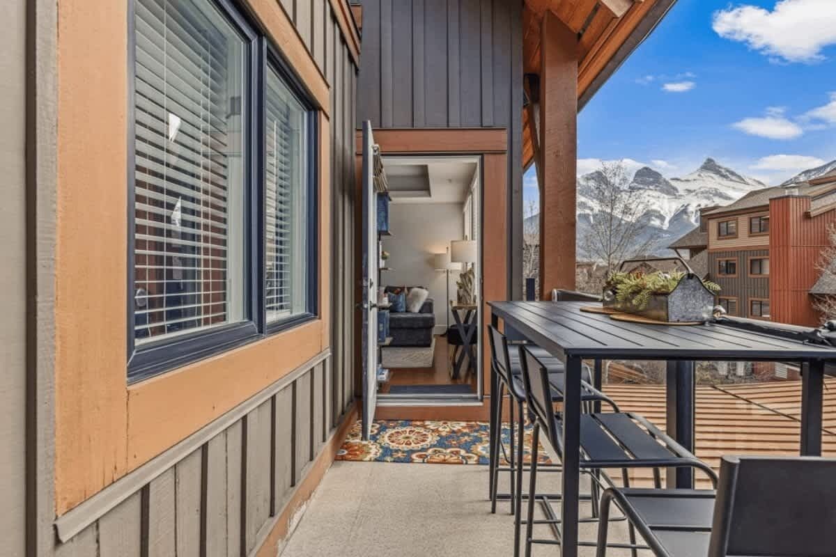 屋外ダイニングエリア