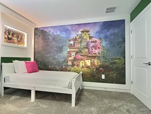 5 室のベッドルーム、アイロン / アイロン台、WiFi、ベッドシーツ