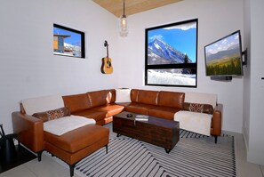 TV, fireplace, offices - The Outlook, New 2BD/2.5BA home w/garage, VIEWS! (Mt. Crested Butte)