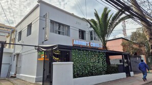 施設の正面