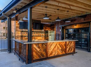 Bar (on property) - BRAND NEW! Vibrant & Exquisite -1 Mile to Downtown (Nashville)