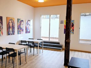 Meeting facility - Arc House Pop Art (Madrid)