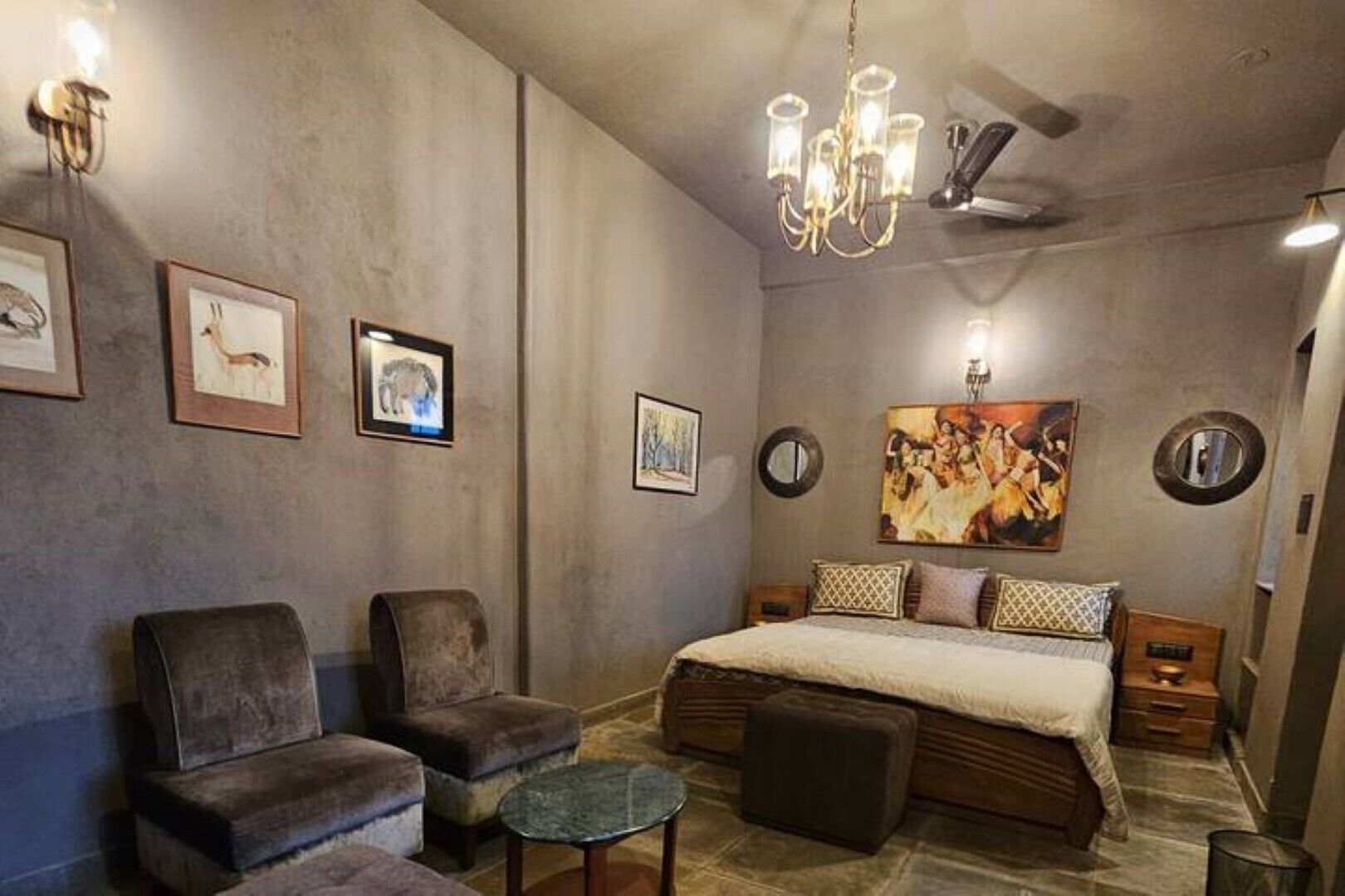 3 bedrooms, desk, iron/ironing board, free WiFi