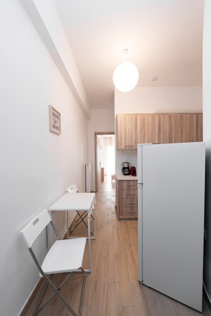 City-Apartment, 1 Schlafzimmer, Nichtraucher, Balkon | Esszimmer