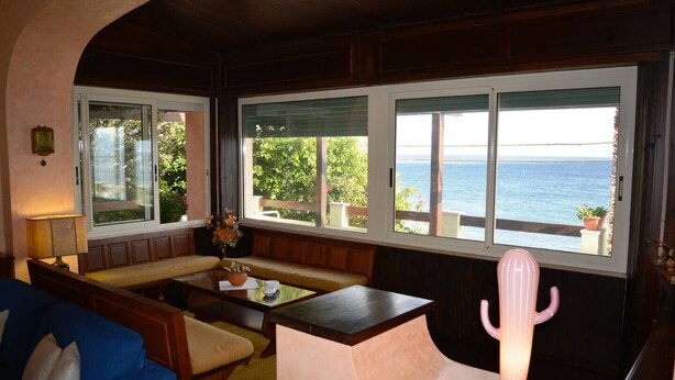 Living area - VILLA PALMASERA: only 10 metres from the beach (Cala Gonone)