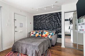 1 Schlafzimmer, Schreibtisch, Bügeleisen/Bügelbrett, WLAN