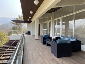 Terrace/patio - 4 BHK VILLA WITH A PRIVATE INFINITY POOL SURROUNDED BY SERENE HILLS (Chavani)