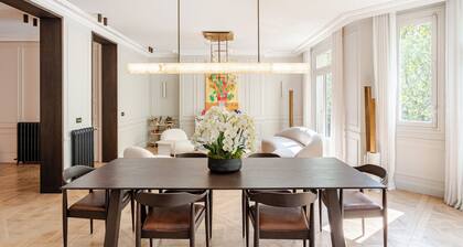 Insta-Worthy Parisian 4BR Apt | Eiffel Tower Vibes