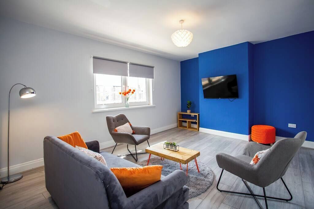 テレビ、書斎 / ワークスペース