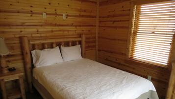 Individually furnished, free WiFi, bed sheets