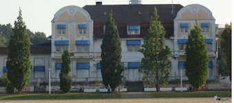 FeWo SN-Zippendorf with sauna, close to the beach and 4 km to the Citty