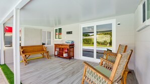 Interior - Bradenton Paradise: Pool, Patio & Putting Green! (Bradenton)