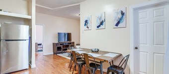 ทาวน์โฮม Comfy Bayonne ห่างจาก NYC 11 ไมล์