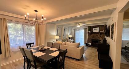 2 bedroom, 1 bath condo with view, Across from Sugar Mountain