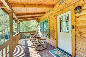 Interior - Wardensville Cabin w/ Hot Tub, Creek & Fire Pit! (Wardensville)