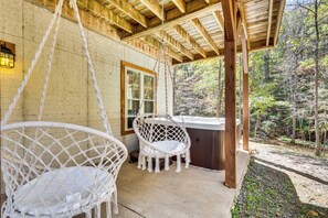 Interior - Wardensville Cabin w/ Hot Tub, Creek & Fire Pit! (Wardensville)