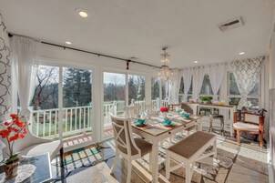 House (5 Bedrooms) | Interior