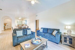 Apartment (3 Bedrooms) | Interior - Bahama Bay Condo: 7 Mi to Disney! (Davenport)