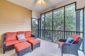 Apartment (3 Bedrooms) | Front of property