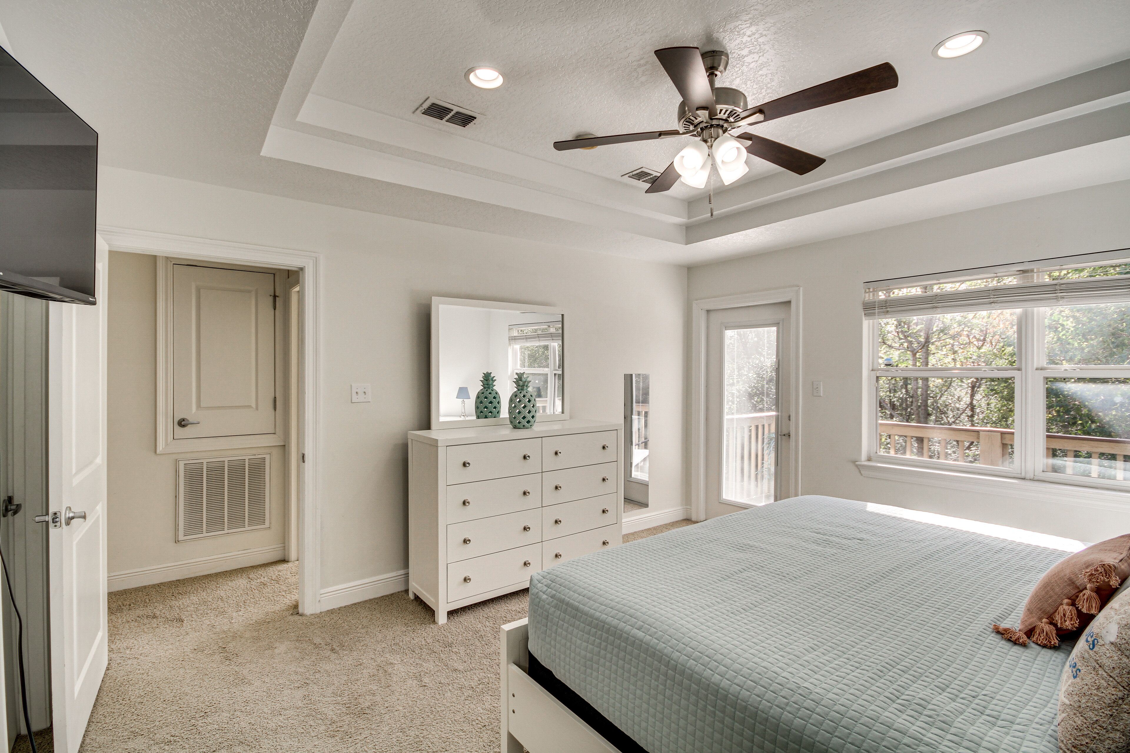 Apartment (3 Bedrooms)