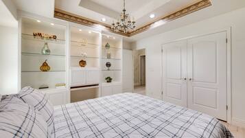 Rumah (4 Bedrooms) | Interior