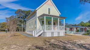 Exterior - Newly Built Oak Island Getaway: Walk to Beaches! (Oak Island)