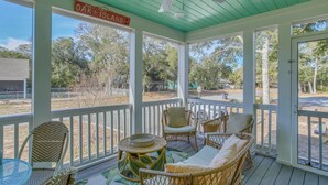 Property grounds - Newly Built Oak Island Getaway: Walk to Beaches! (Oak Island)