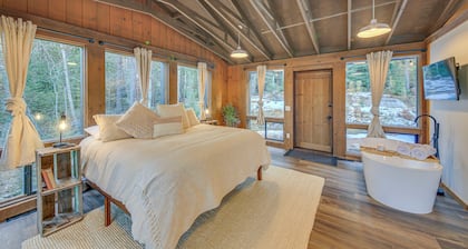 Bonners Ferry Cabin w/ Wraparound Deck & Views!
