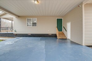 Exterior - Secluded Hazel Green Home w/ Yard! (Hazel Green)