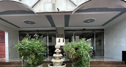 Deluxe Shared Master Bedrooms in Deira