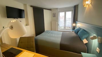 1 slaapkamer, een strijkplank/strijkijzer, wifi, beddengoed