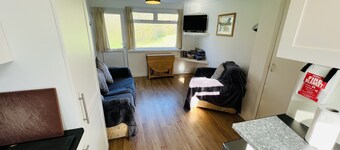 2 Bedroom Chalet SB177, Sandown, Isle of Wight, Free Wifi