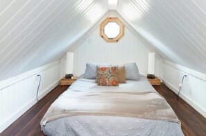 1 bedroom, iron/ironing board, WiFi