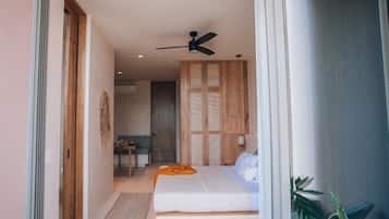 Desk, free WiFi, bed sheets