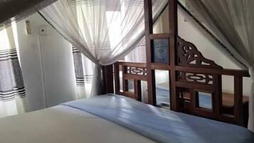 Standard Double Room | Free WiFi, bed sheets