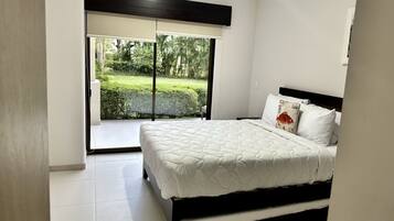 Condo, 3 Bedrooms, Accessible, Smoking | 3 bedrooms