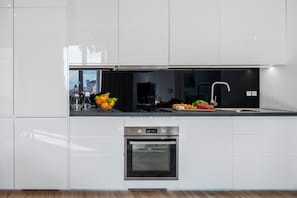 Fridge, oven, dishwasher, griddle - Centrum Marszałkowska 3 (Warsaw)
