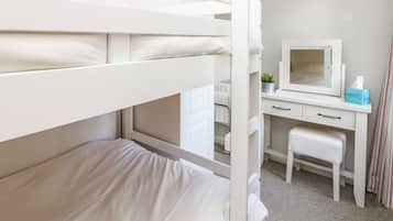 6 bedrooms, individually decorated, individually furnished, free WiFi